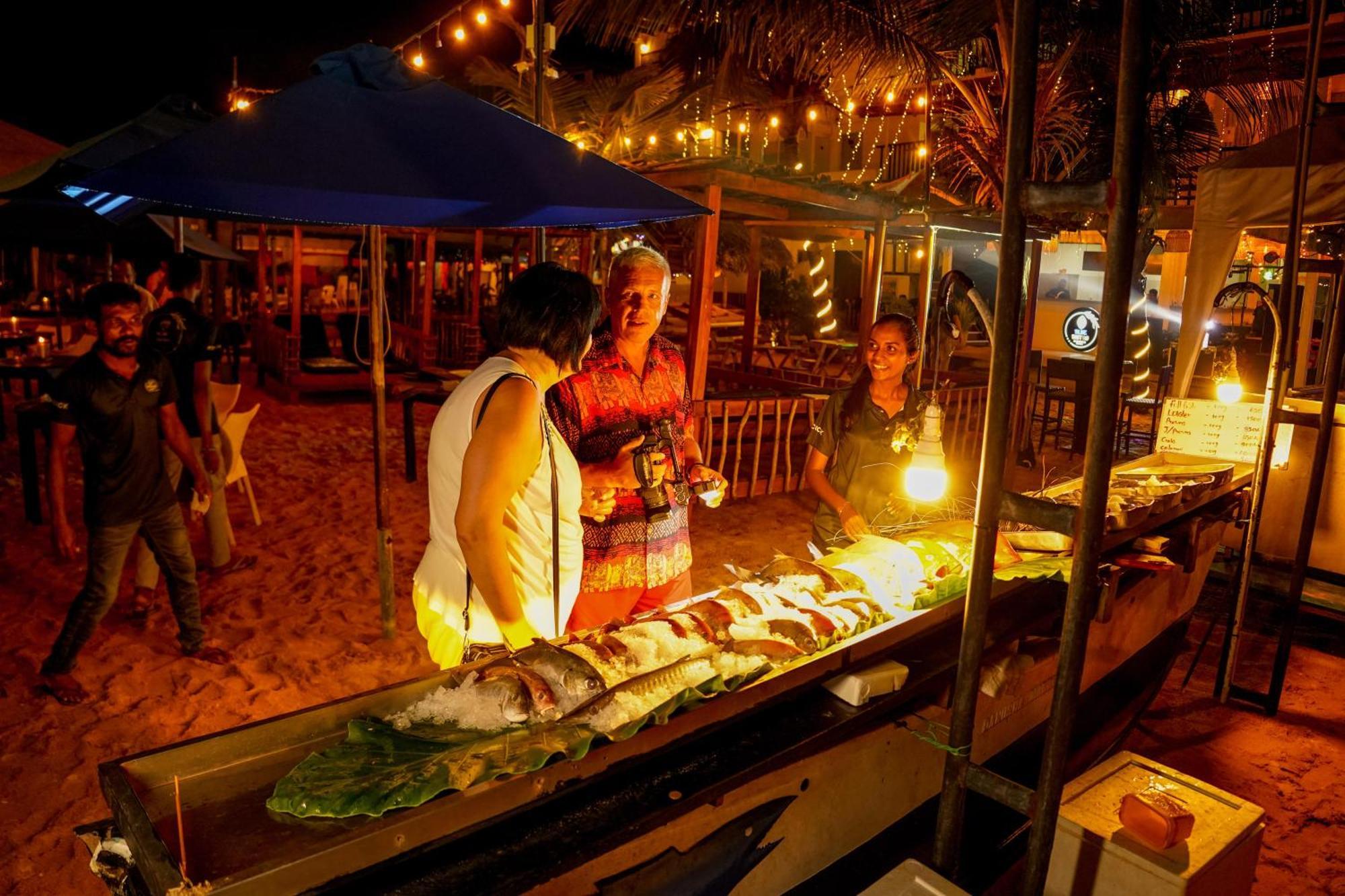 Peacock Beach Hotel Unawatuna Exterior foto